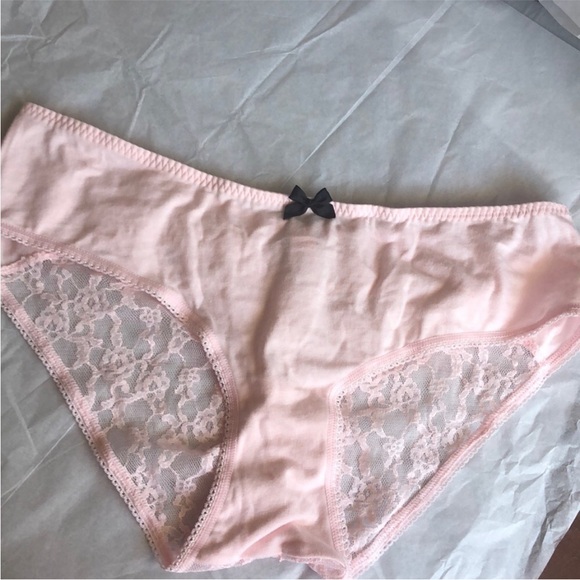 NWT RARE VINTAGE Victoria’s Secret Low Rise Hiphugger. Pink with black bows. - Picture 2 of 7